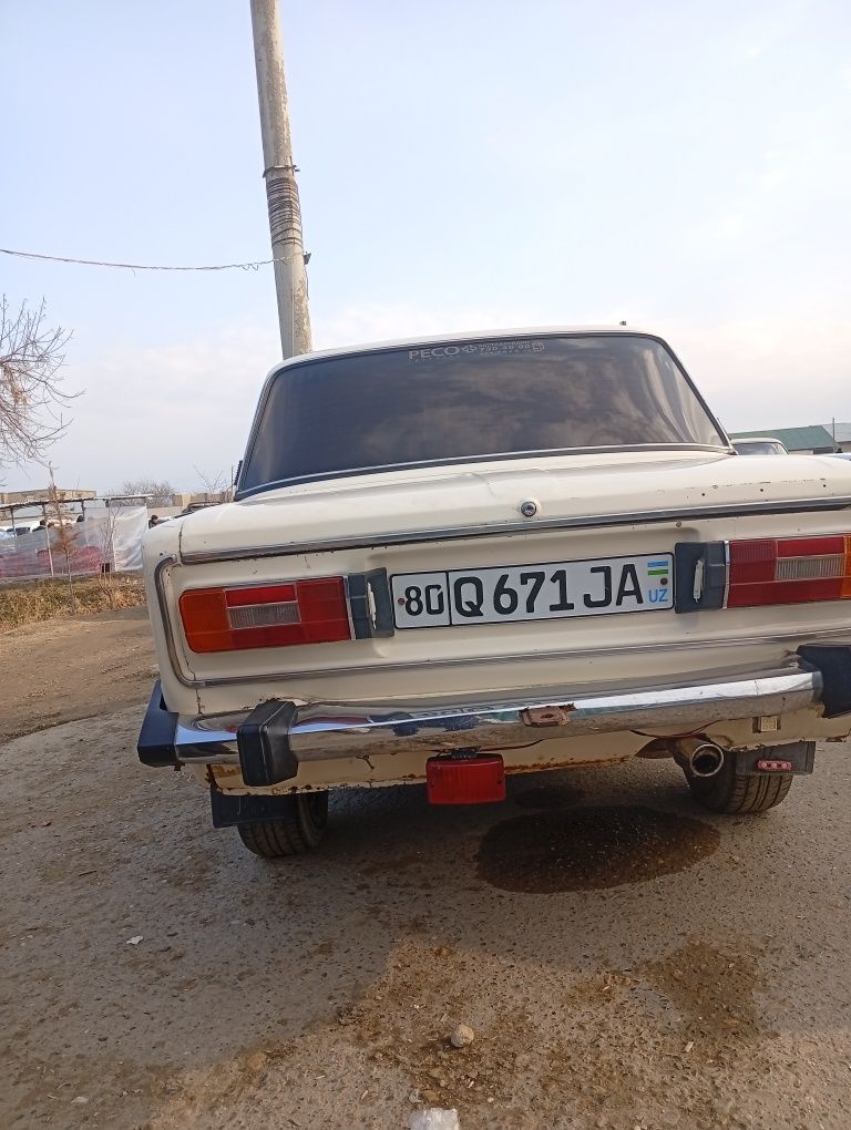 Vaz  Jugili 2106