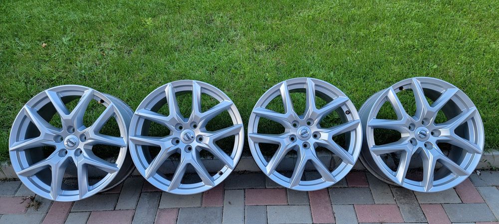 Jante r 18 originale volvo xc 40,xc 60