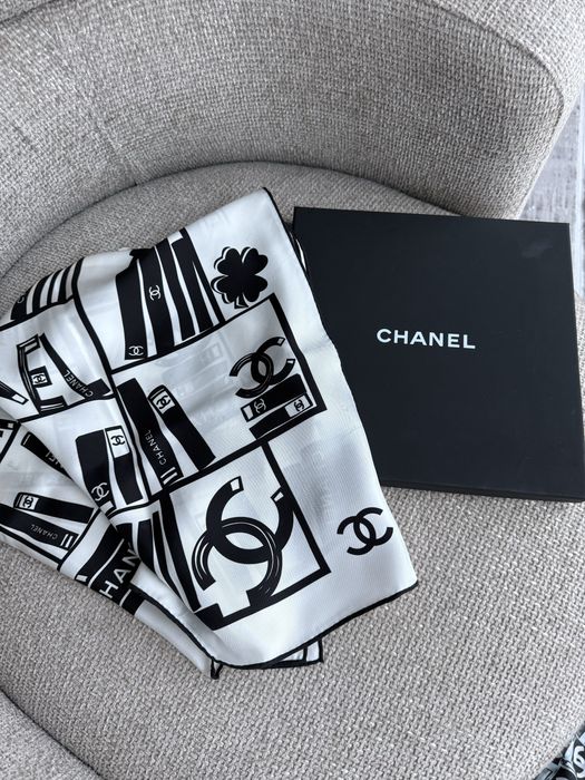 Шалове chanel и dior