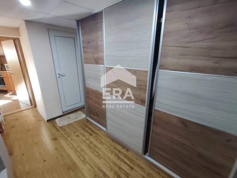 Продава се Двустаен апартамент в Варна, Левски - 66 кв.м за 1031 €/кв.м - Снимка #8