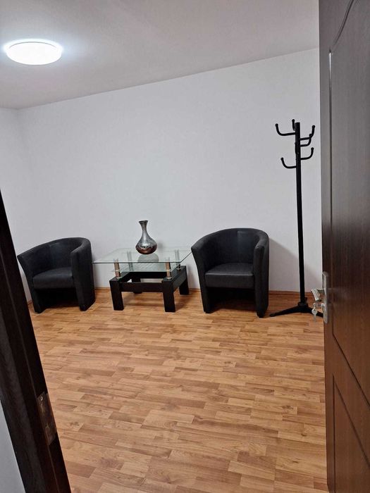 Casa 4 camere de inchiriat