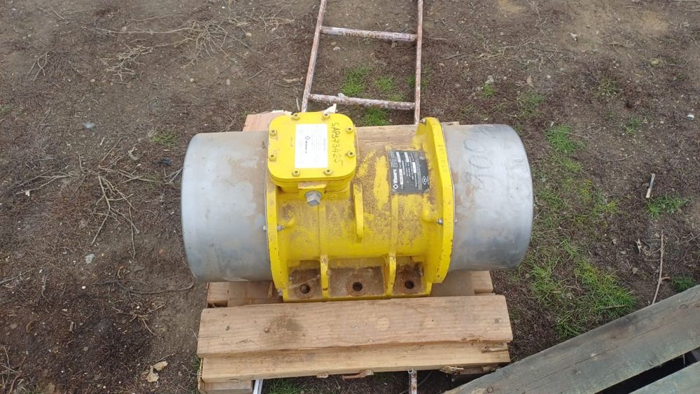 Вибраматор новый