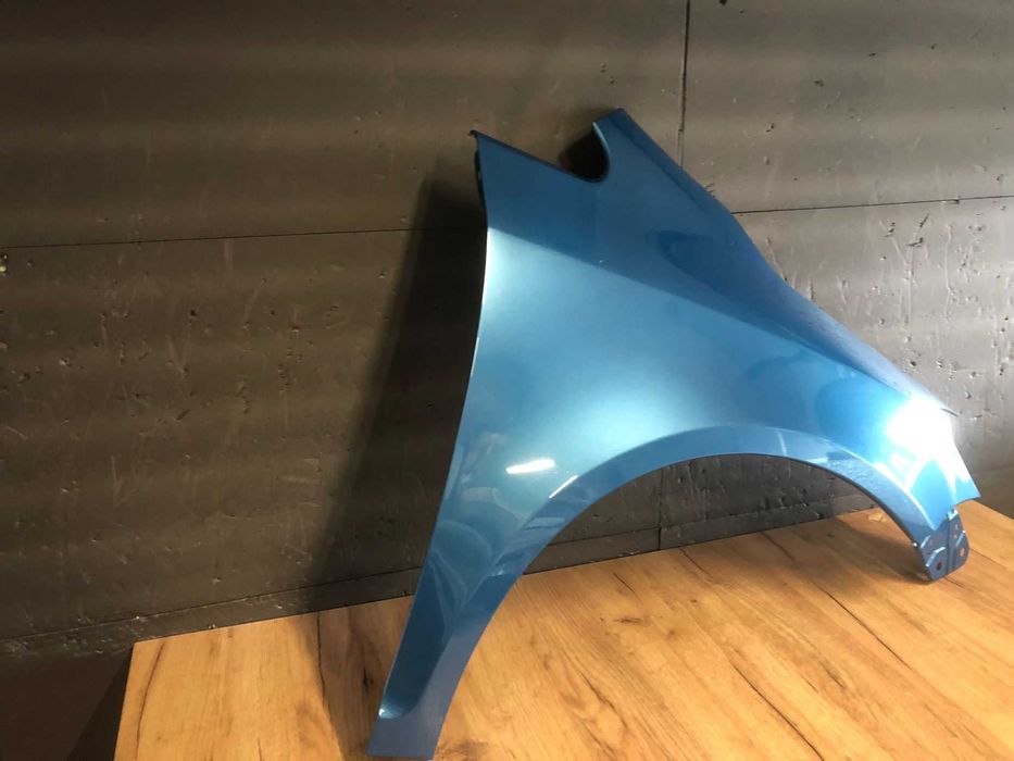 Aripa Fata Dreapta VW Golf 5/V Plus 2005-2009 (LA5S (Albastru))