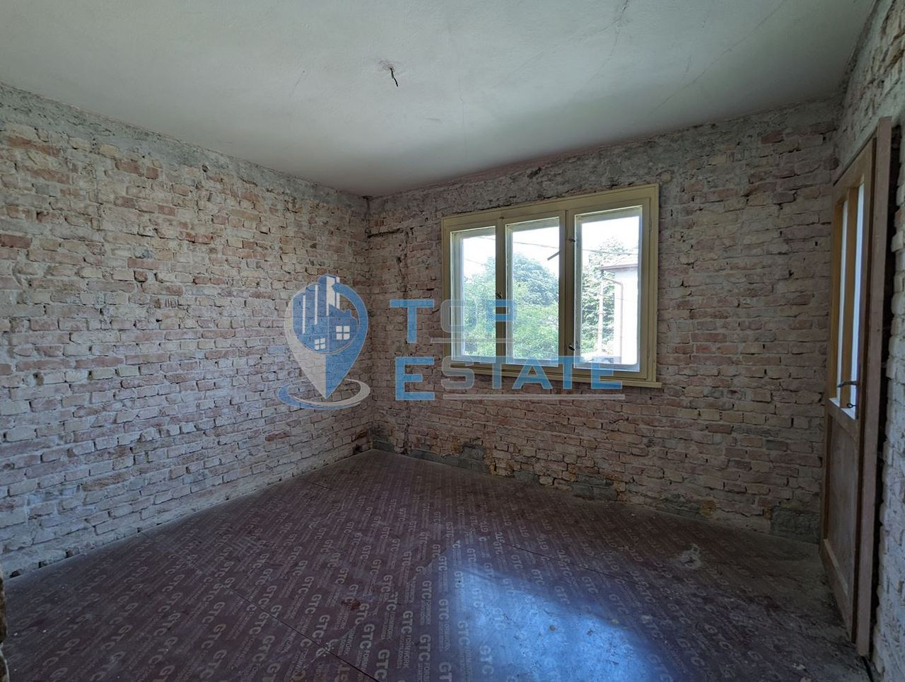 Продава се Къща в Горна Оряховица - 92 кв.м за 897 €/кв.м - Снимка #3