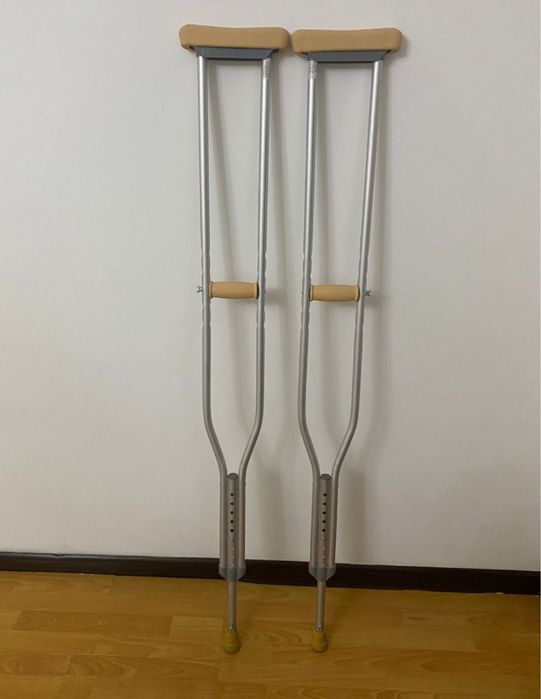 Костыли б/у практически новые