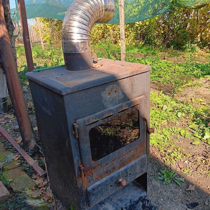 Șemineu de vânzare.