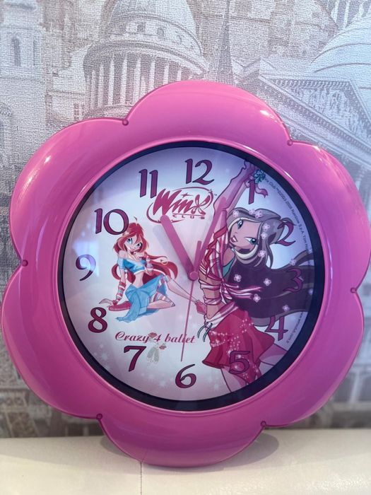 Часы настенные детские WINX розовые