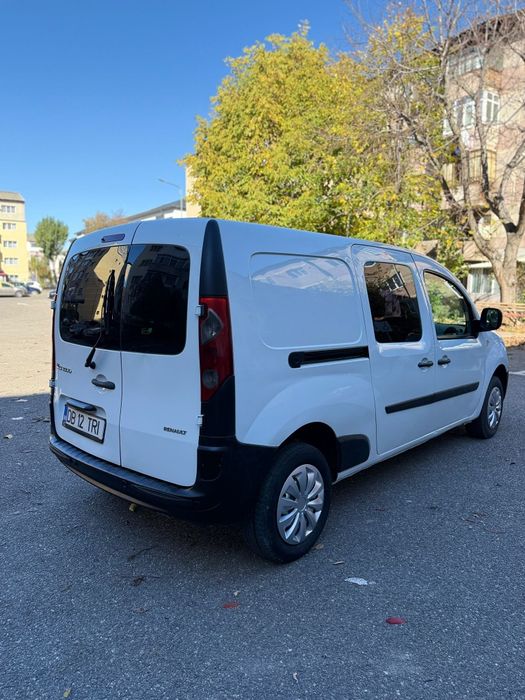 Vând Renault kangoo 2010