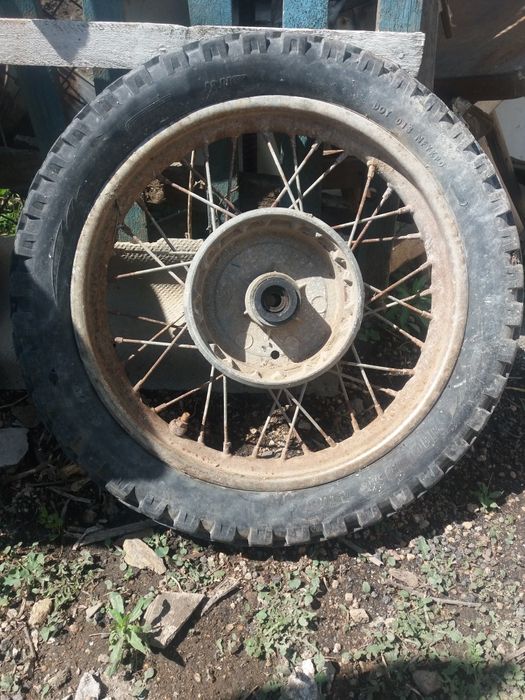 Продам колесо от садовой тачки
