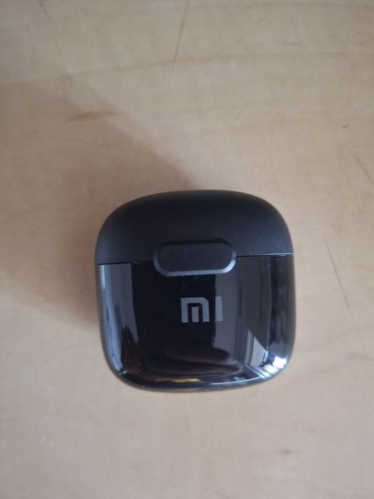 Vând casti xiaomi
