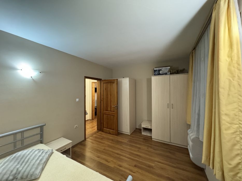 Дава под наем  2 стаи и бокс в гр. Стара Загора