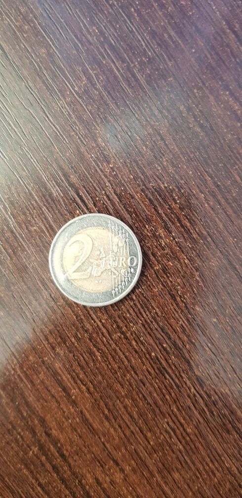 Vând monedă 2 euro an 2002 F stema (Vultur)