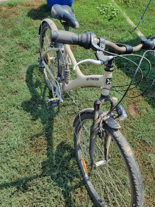 Vând bicicleta b.twin în stare foarte bună!