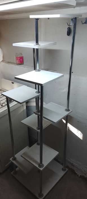 Продам полку под цветы и др