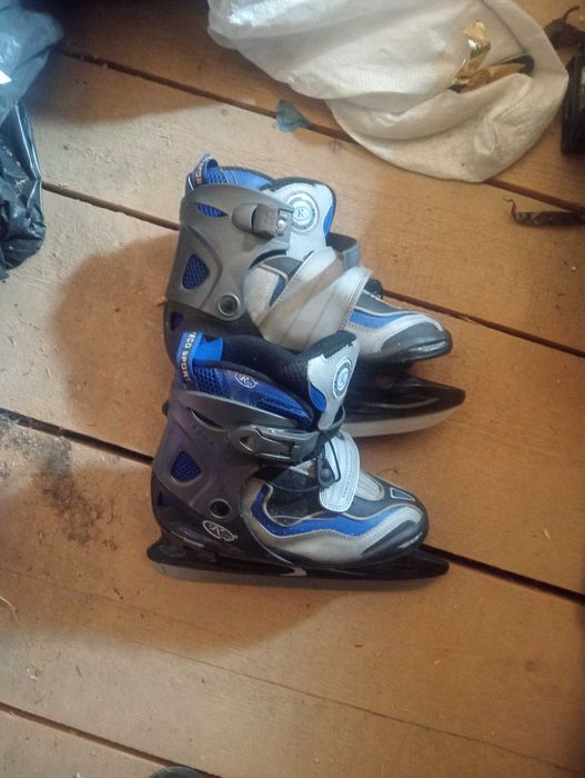 Vând patine gheata 38-41