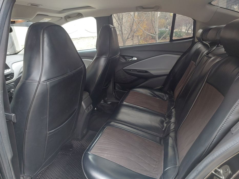 Chevrolet Onix Premier-2 Turbo AT 2023 yil