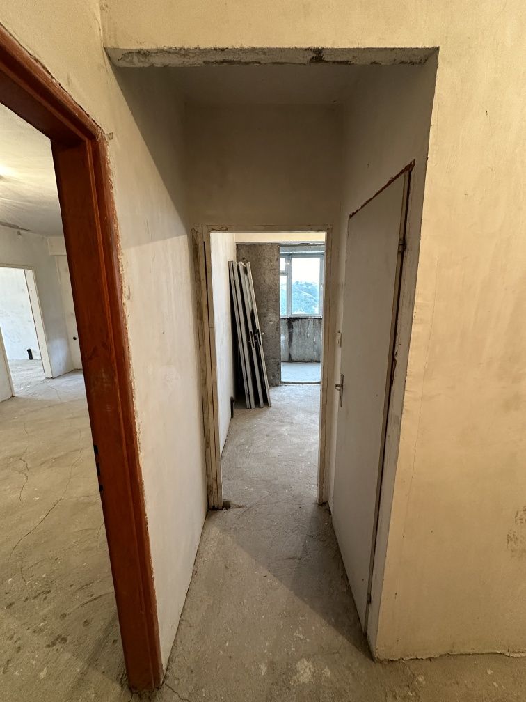 Продава се Четиристаен апартамент в Дупница - 90 кв.м за 523 €/кв.м - Снимка #5