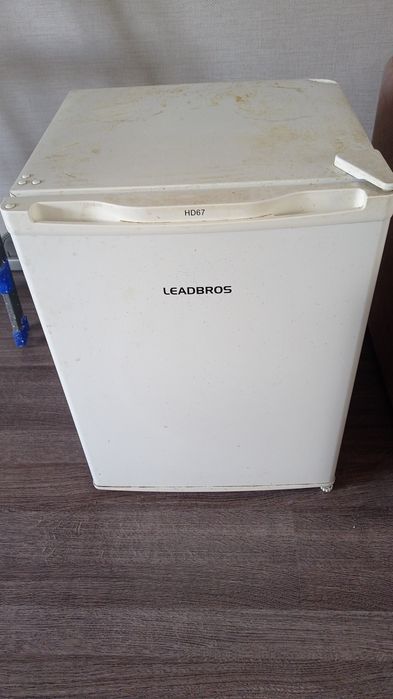 Холодильник Leadbros
