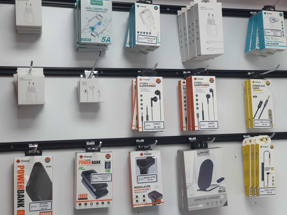 Huse, încărcătoare, cabluri, baterii externe, suporturi telefon