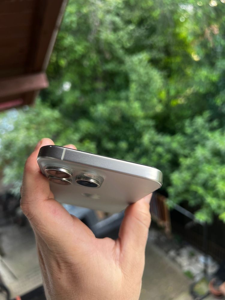 Iphone 15 Pro Max 256 Titanium / Neverlocked