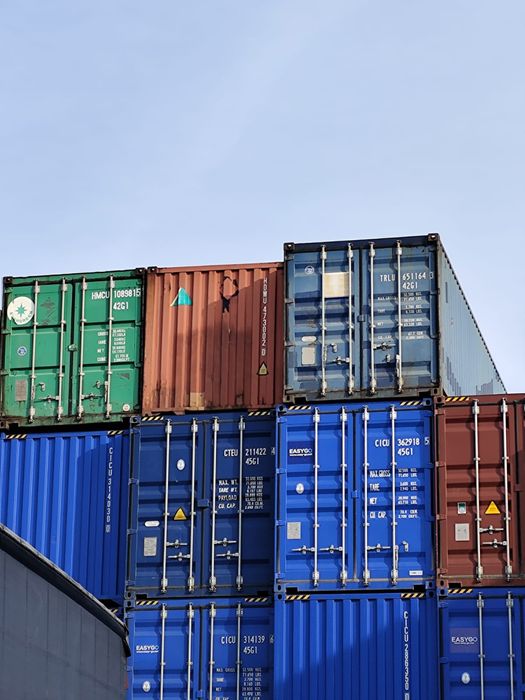 Контейнеры 20 и 40 футовые на продажу