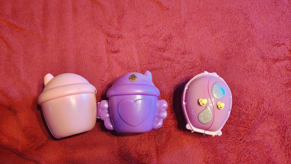 3 броя мини кукли Cry baby