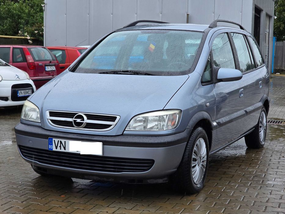 7 locuri, Euro 4, 1.6 benzina, AC, UNIC proprietar in Romania