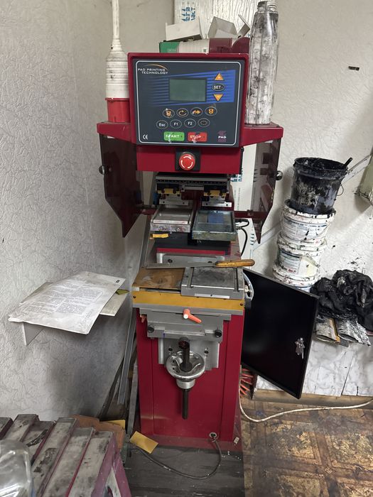 Полуавтоматическая машина для тампонной печати TIC 182 LCD