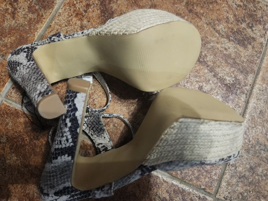 Pantofi dama cu platforma NEXT marimea 39 efect piele sarpe