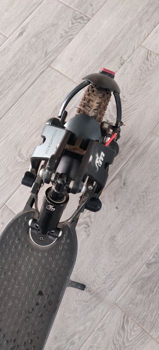 Trotineta Xiaomi M365 Pro 2 , modificat suspensie ,78 Km rulati