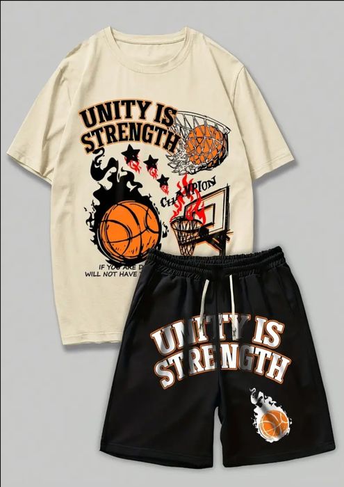 мужские шорты и футболка