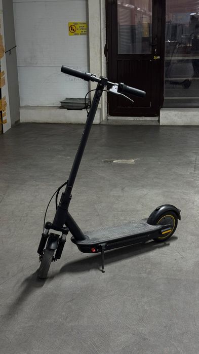 Продам электронный сомакат в новом состоянии