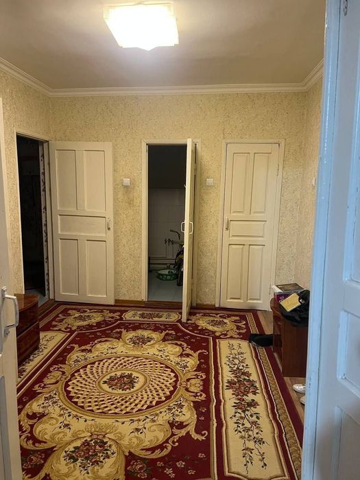 Арендага 2 хона 4 этаж Богишамолда жойлашган.Агентство