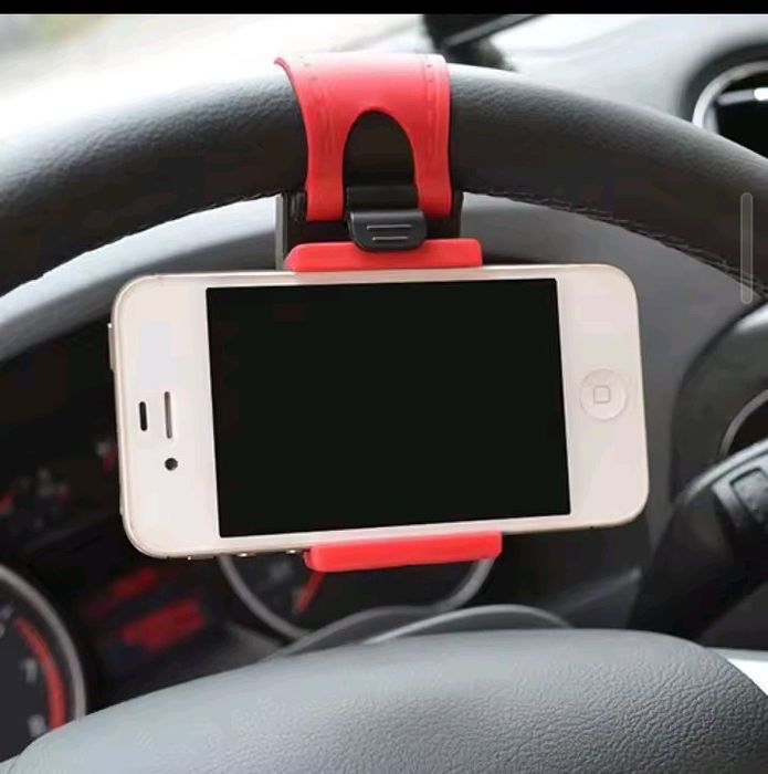 Поставка на волана за смартфон в автомобил