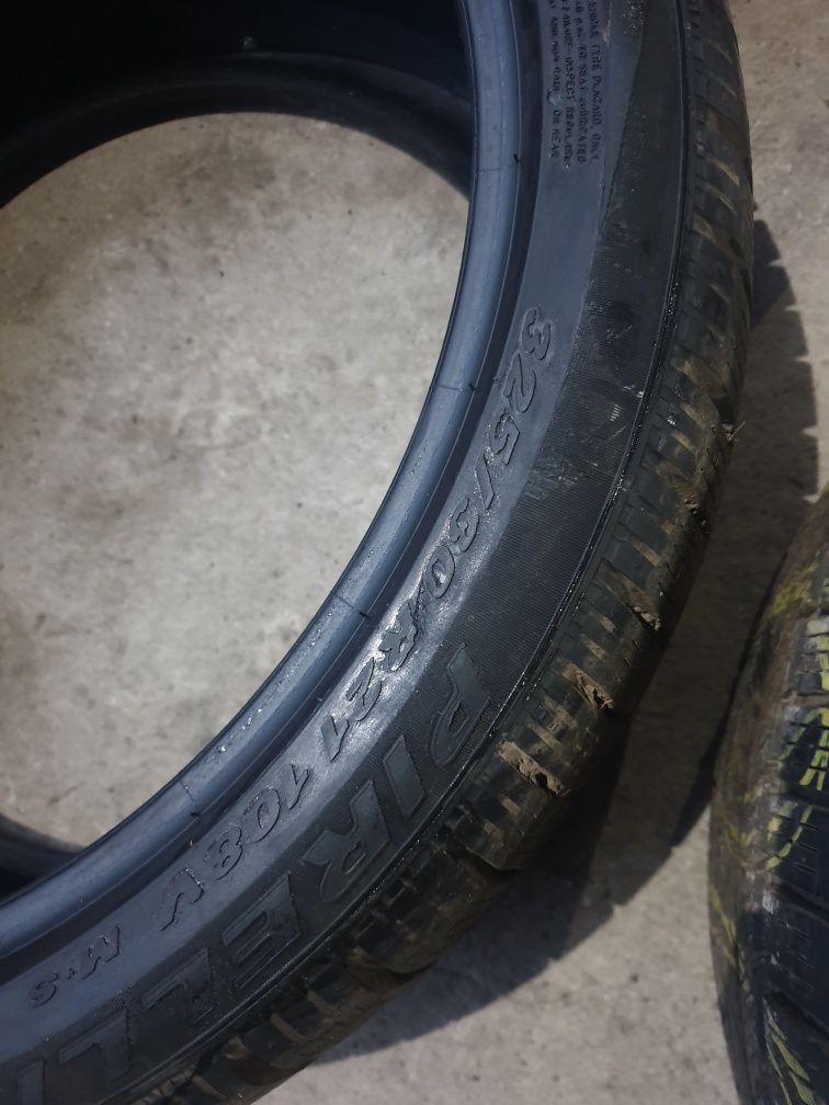 325 30 21 и 285 35 21 Pirelli Зимни гуми спорт пакет БМВ Х5 М