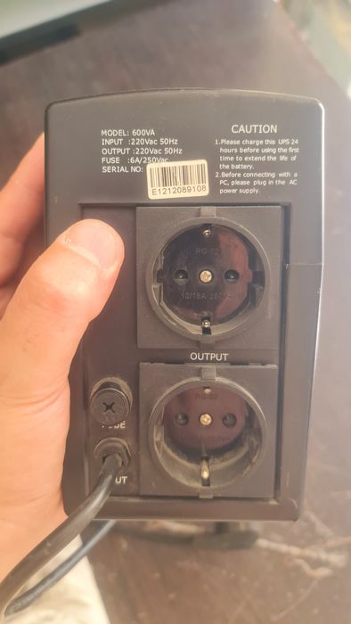 Продаётся УПС Модель AVT-600VA