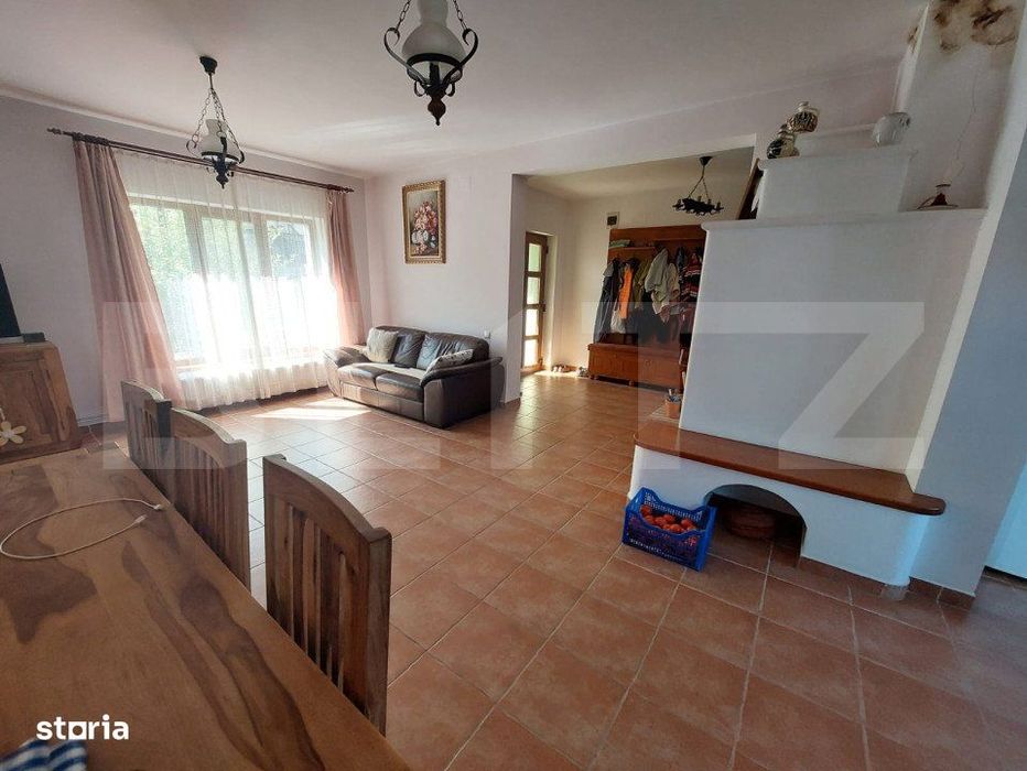 Casa individuala, 240 mp cu teren 1200mp, Dezmir, zona Planoare!