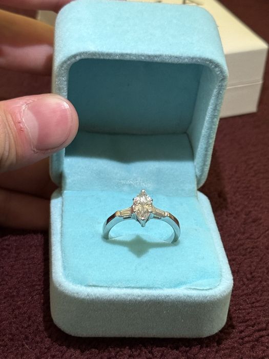 Кольцо бриллиант