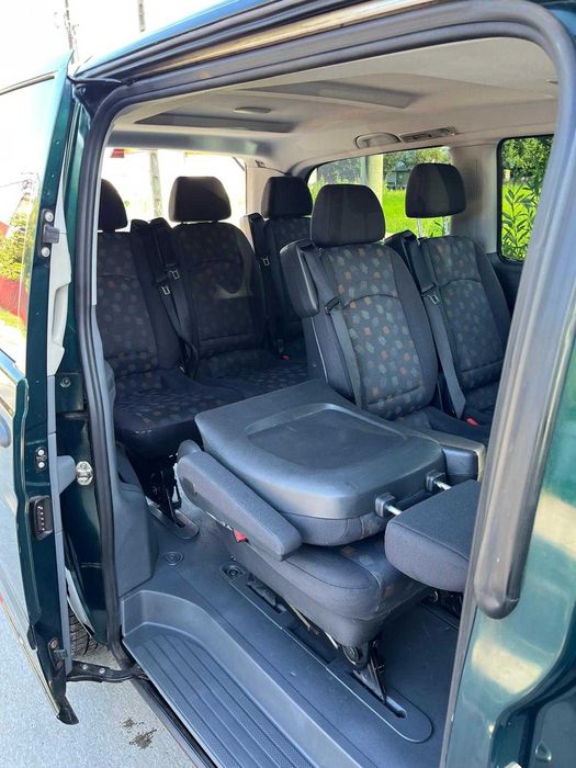 Vand Mercedes-Benz vito 115 cu 8 locuri  an 2010 import Olanda