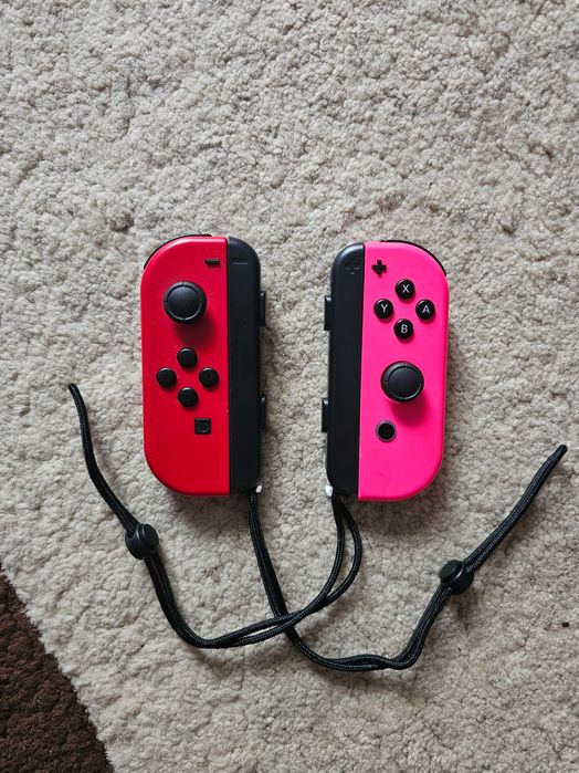 Joy-con rosu/roz + straps controller nintendo switch