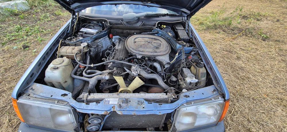 Caroserie Mercedes w124 pentru piese sau dezmembrat, w124 2.3 automata