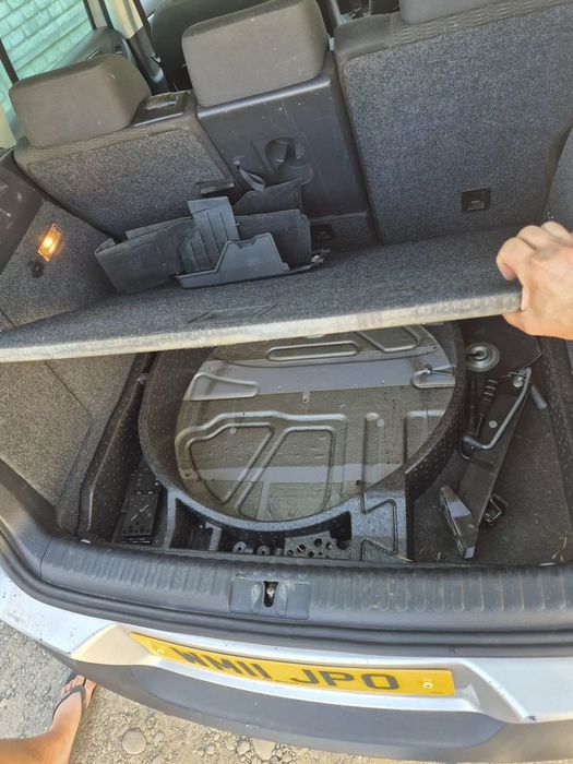 Bara fata/Capota/Trager/Faruri/Aripi Volkswagen Tiguan 2012 2.0 CFFB