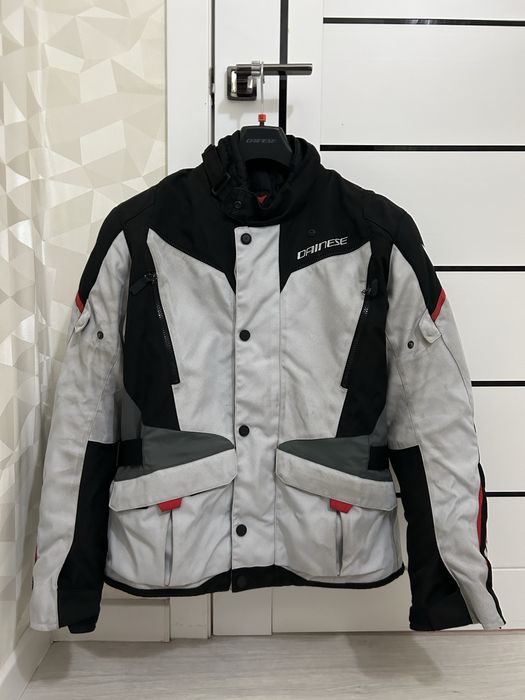 Мотокуртка и мотоштаны Dainese