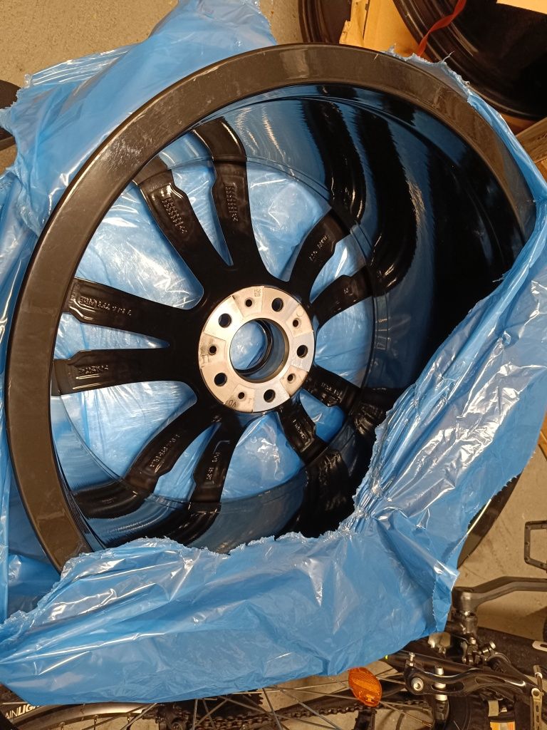 Оригинални нови джанти спорт пакет 20 цола Bmw X5 X6 F15 F16