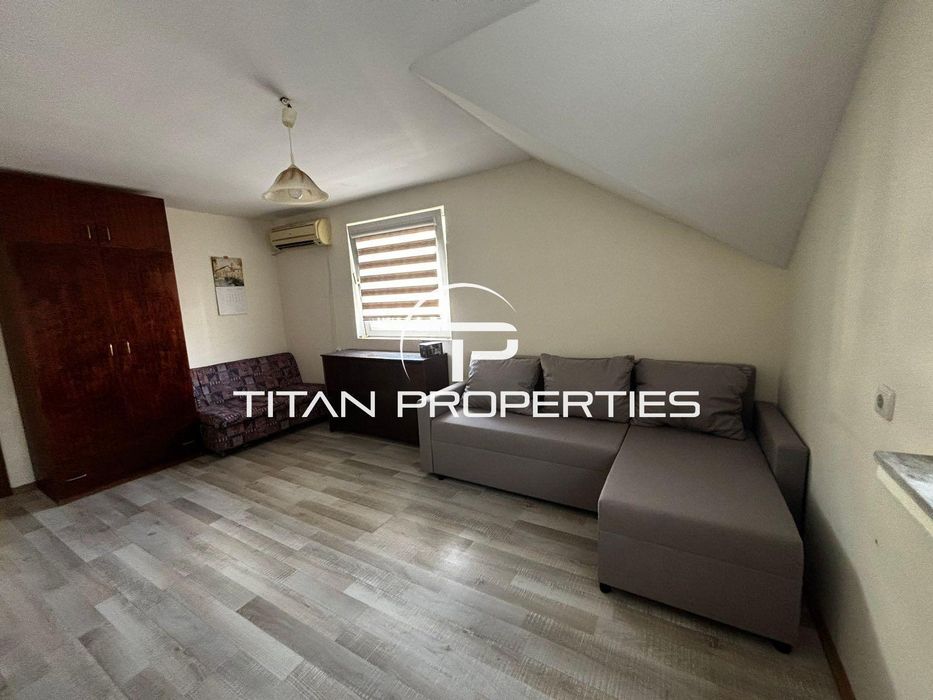 Ключ в офиса! Тристаен, под наем, ж.к Лазур