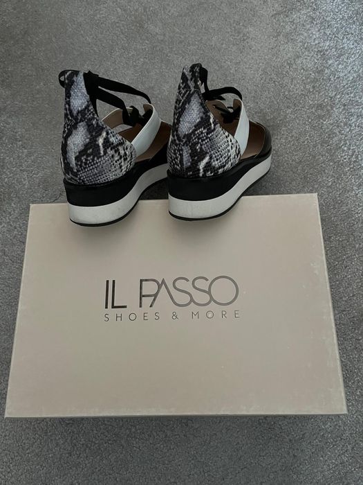 Pantofi cu siret IL PASSO(firmă)