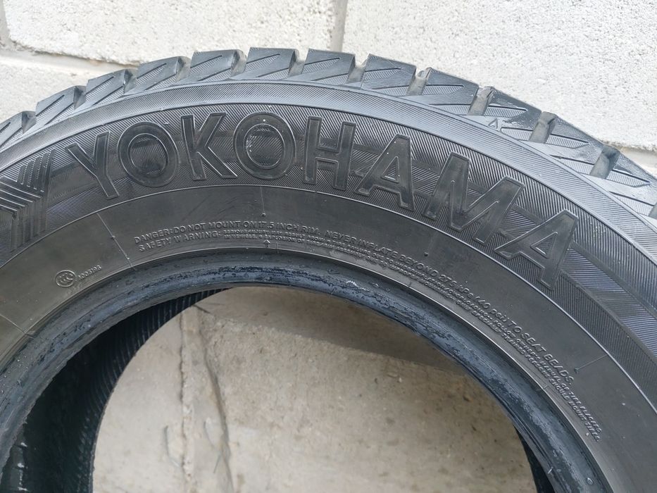 Покрышки на внедорожник зима липучка оригинал ёкохама  оригинал