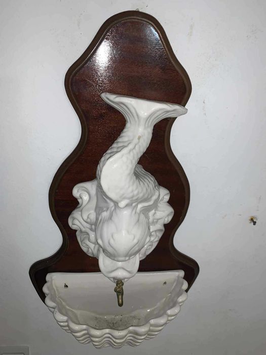 Cijmea de perete cu tenta scoica