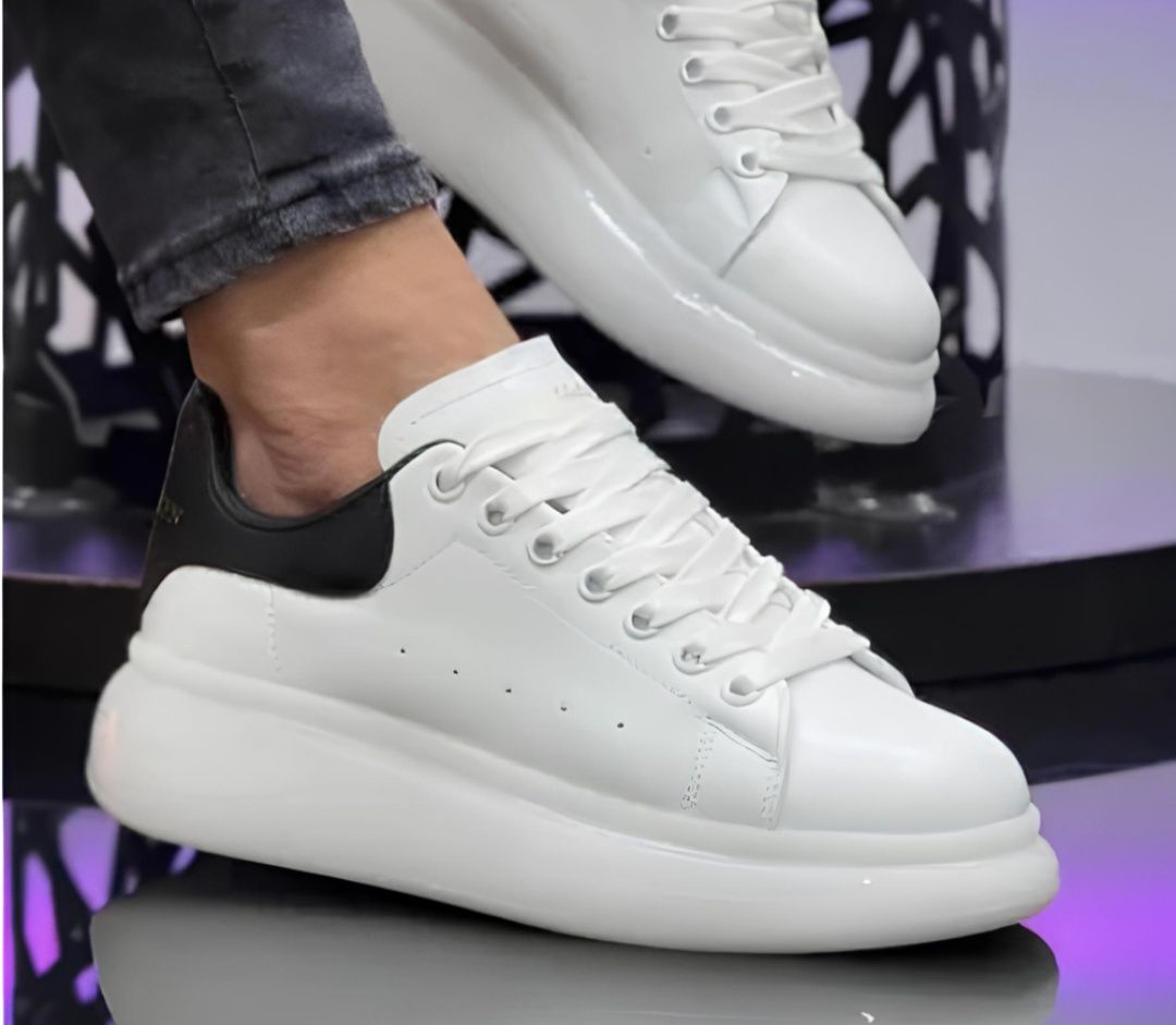 Alexander McQueen бели мъжки маратонки