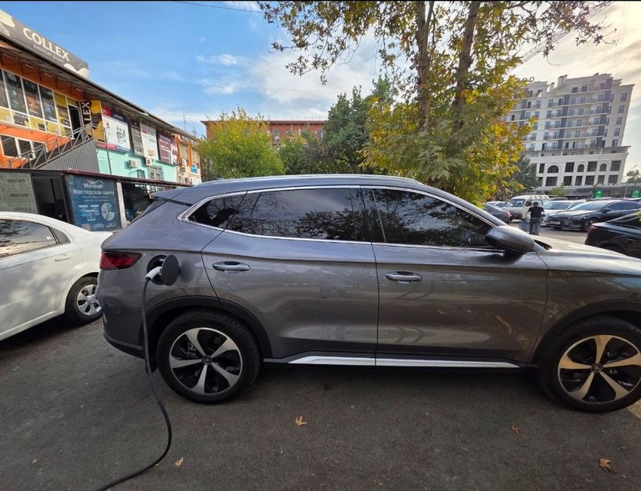 BYD.    SONG. .plus